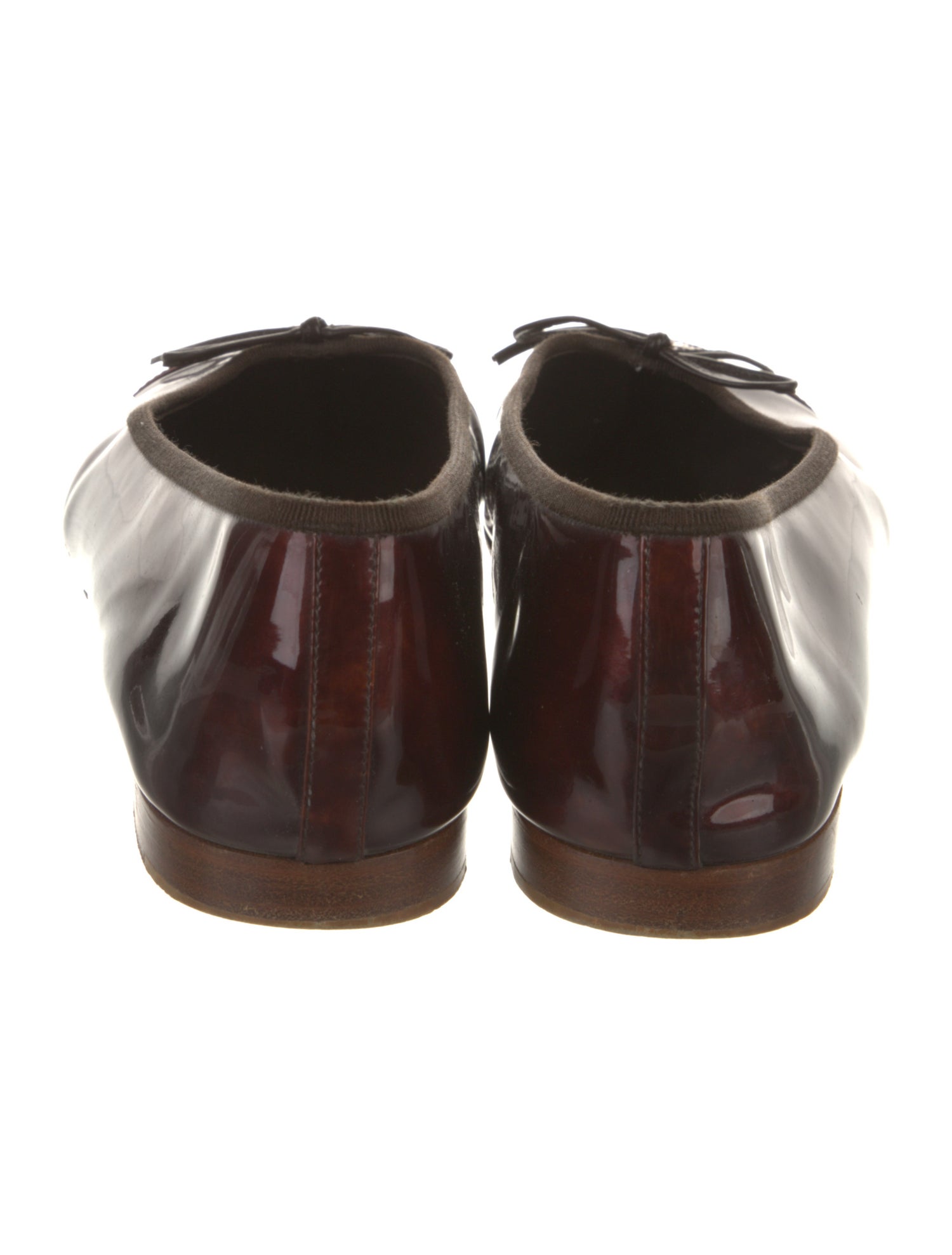 Chanel Interlocking CC Logo Patent Leather Ballet Flats